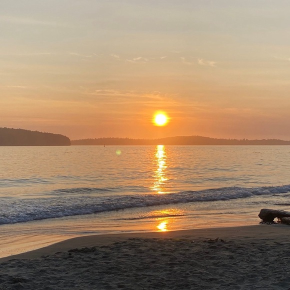 Meet your Posher - Picture 1 of 1